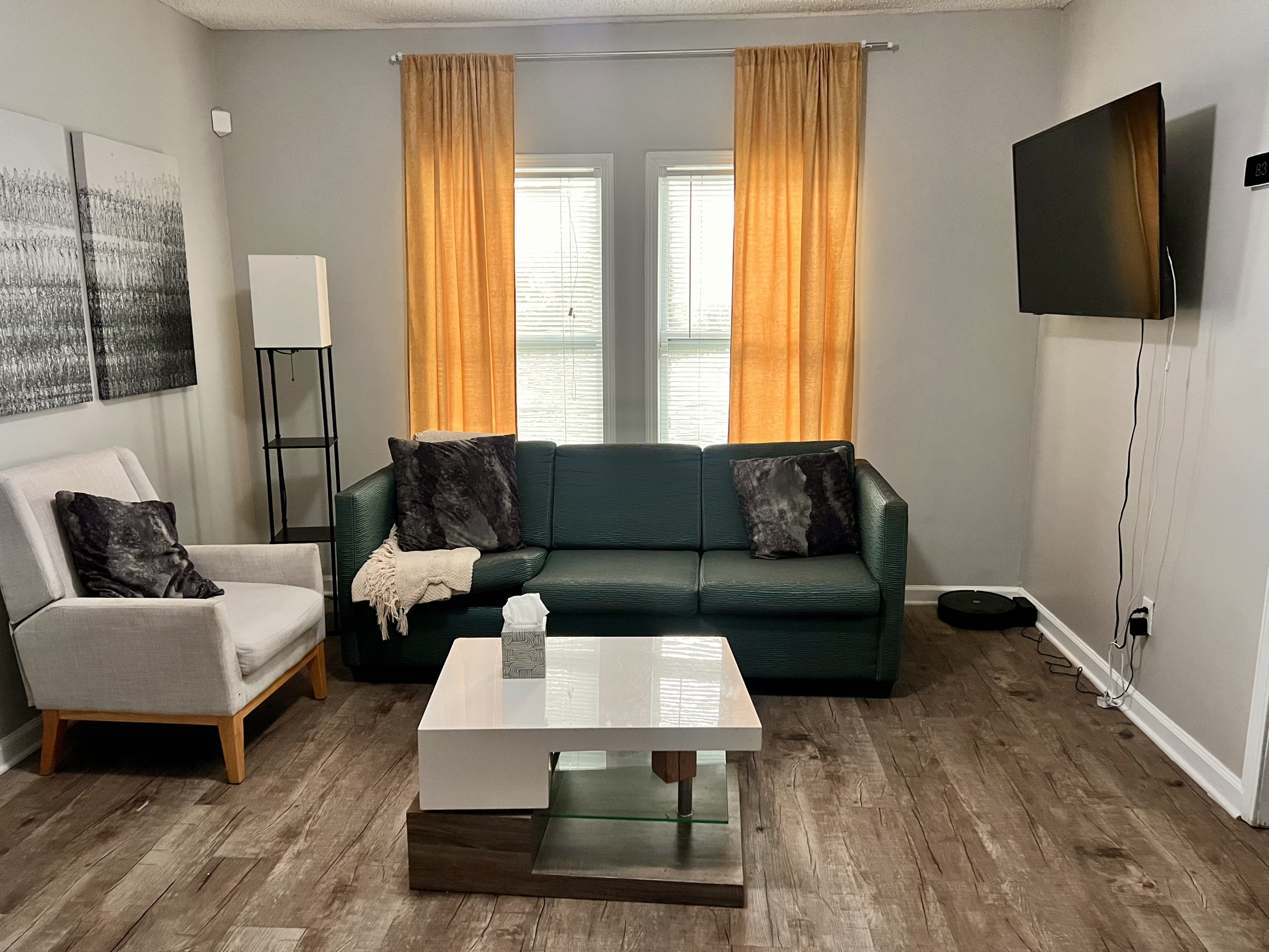 Property main image
